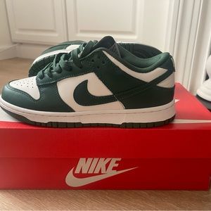 Nike dunk lows